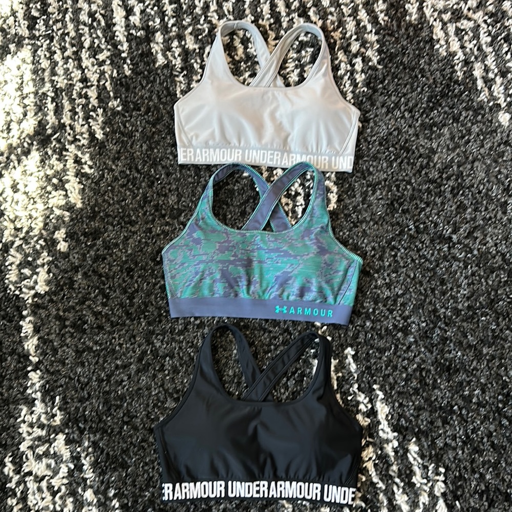 Lot of 3 Under Armour sports bras size XL